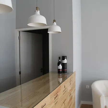 Готель Decanting House 2*